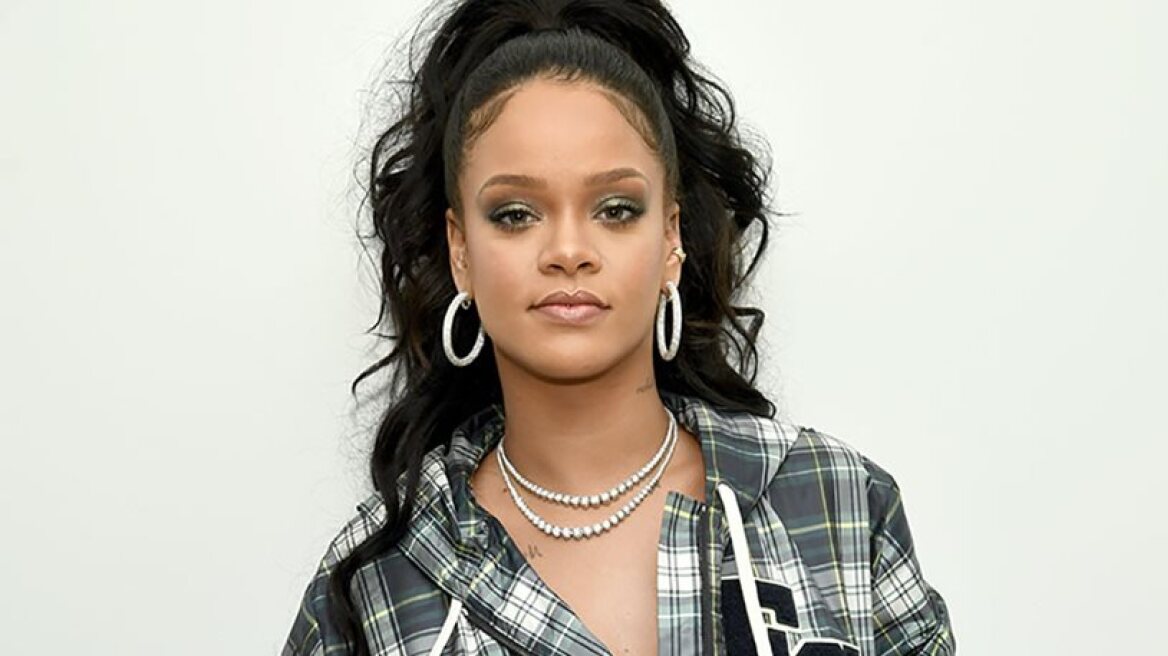 Rihanna to have a street named after her