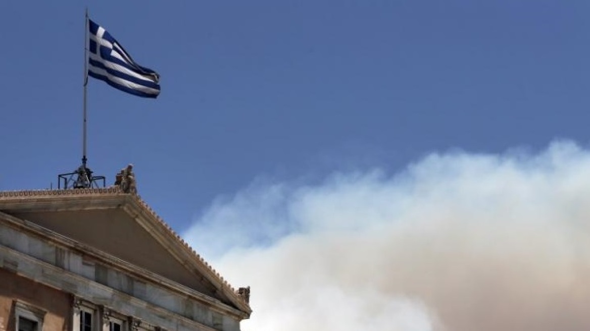 Athens makes up over 19% of Greece’s GDP, survey shows! (infographic)