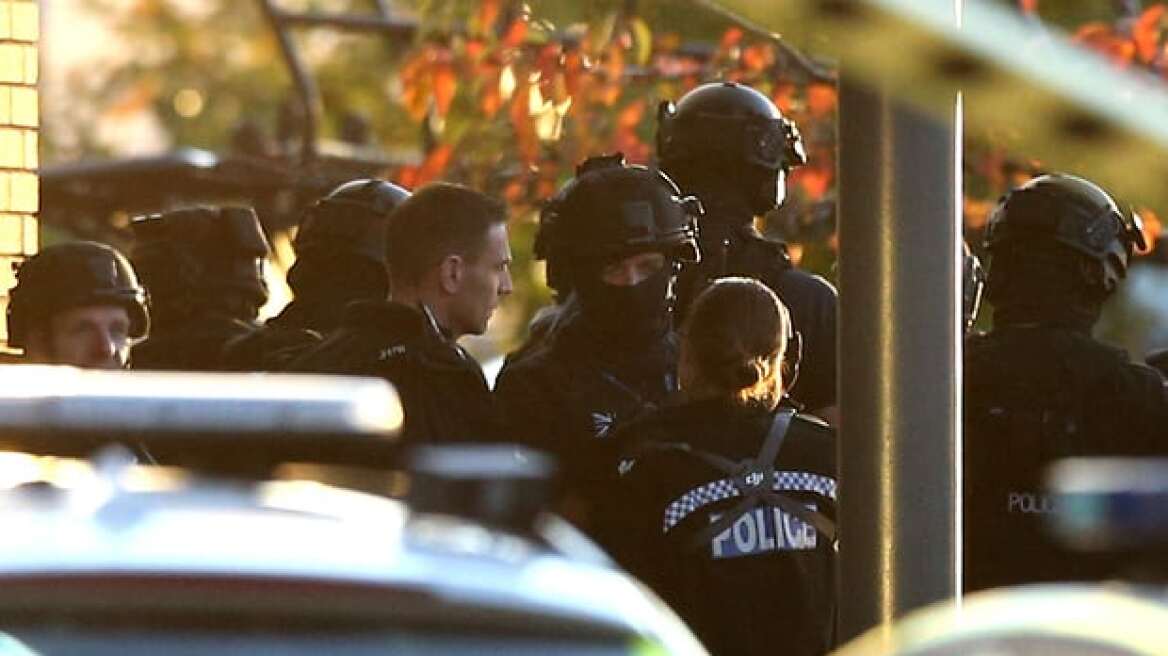  Gunman takes staff hostage at Nuneaton bowling alley