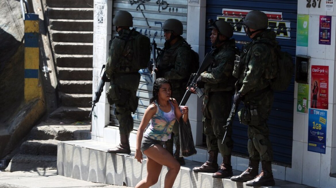 Βραζιλία: Η αστυνομία σκότωσε κατά λάθος μια Ισπανίδα τουρίστρια σε φαβέλα στο Ρίο