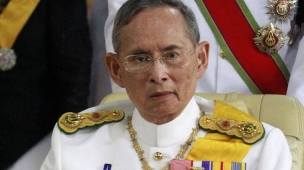 Ταϊλάνδη: Χιλιάδες πολίτες θα παρακολουθήσουν την αποτέφρωση του βασιλιά τους