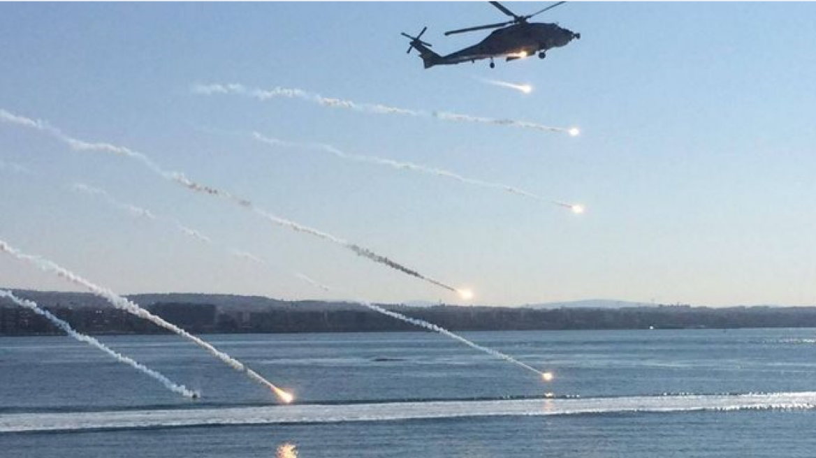 Spectacular demonstration by the Hellenic Navy! (VIDEOS+PHOTOS)