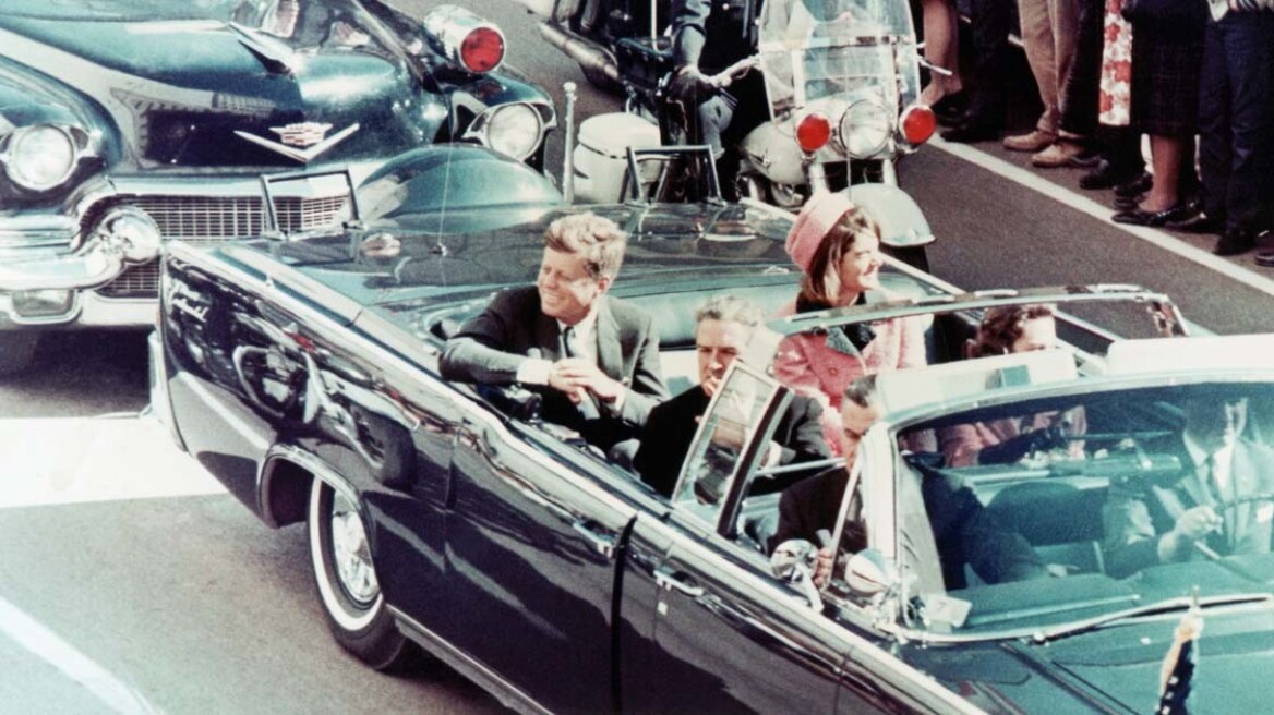 Ο Τραμπ ανέβαλε την αποκάλυψη απόρρητων εγγράφων για τη δολοφονία του JFK