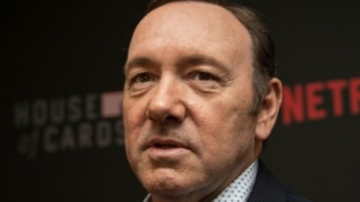 Netflix cancels flagship series “House of Cards”
