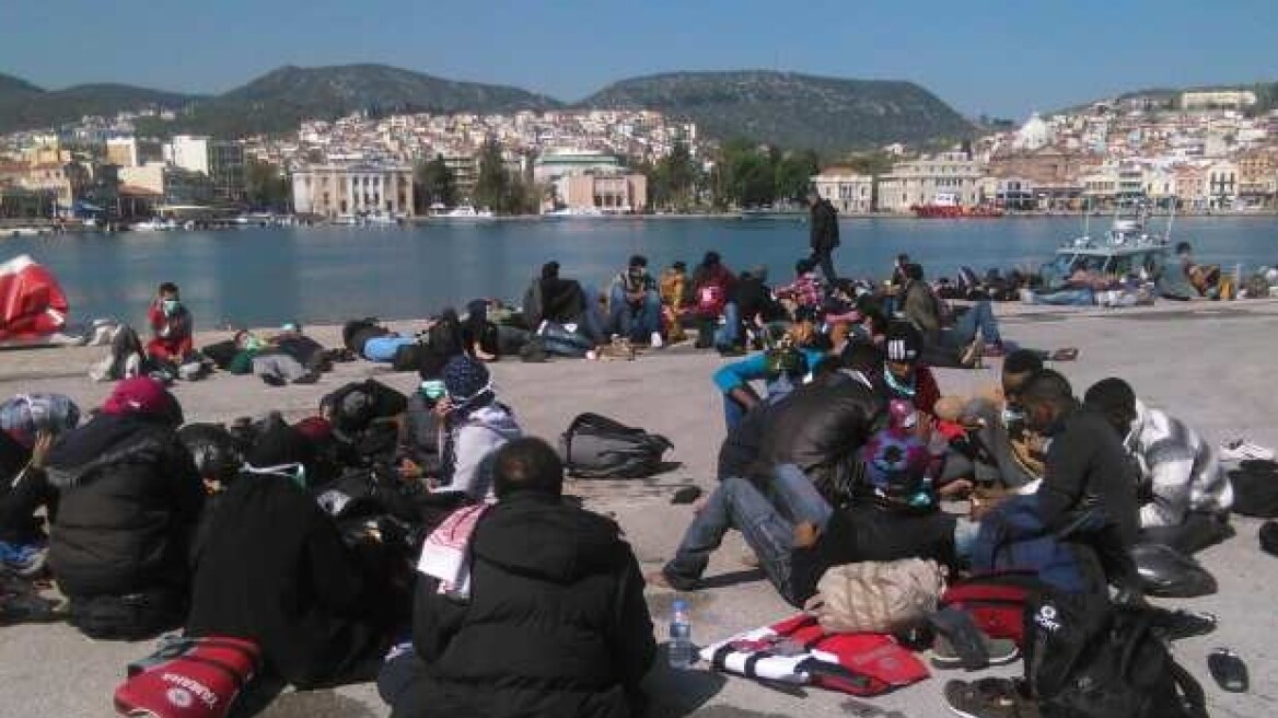 Κόντρα ΣΥΡΙΖΑ - ΝΔ για τη διαχείριση του προσφυγικού