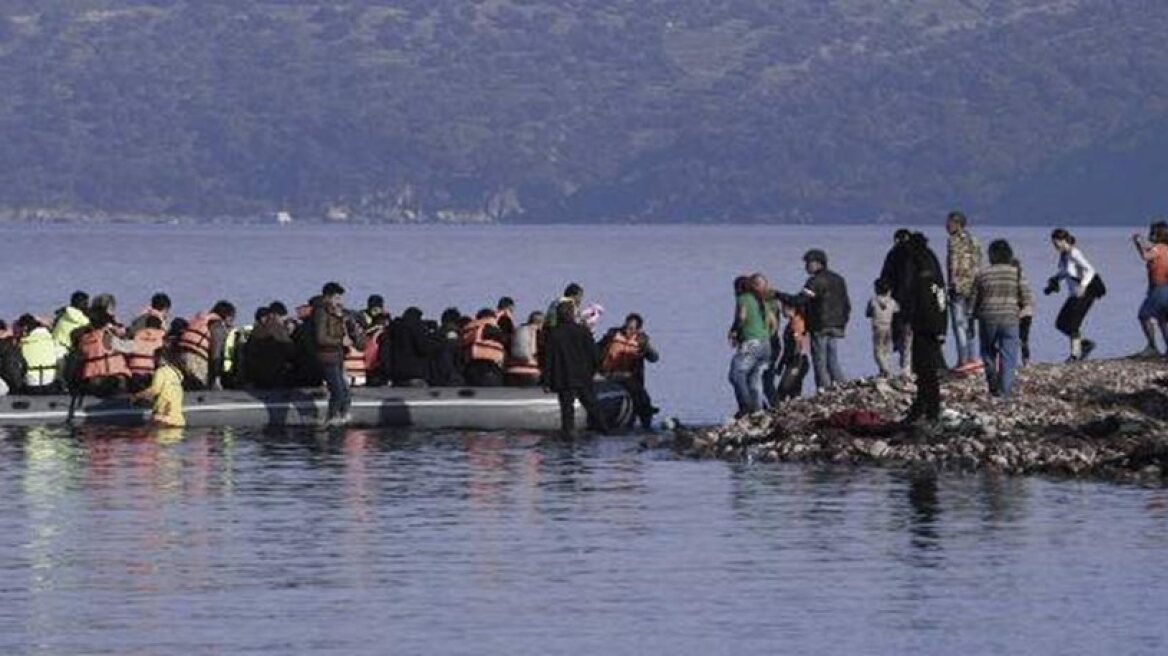 Μεταναστευτικό: Τριπλάσιες αφίξεις σε Ισπανία, μειωμένες σε Ιταλία, βασανιστήρια στη Λιβύη
