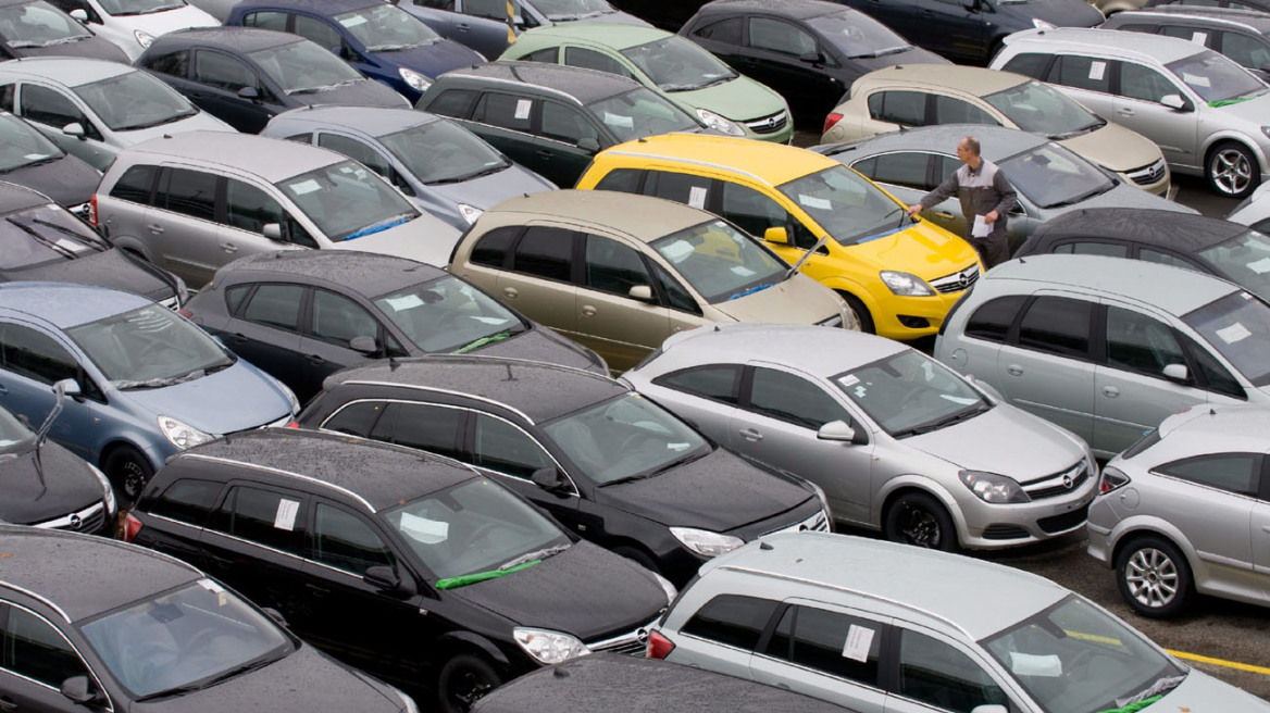 Αντιδρούν οι εισαγωγείς αυτοκινήτων για το νομοσχέδιο του υπουργείου Μεταφορών
