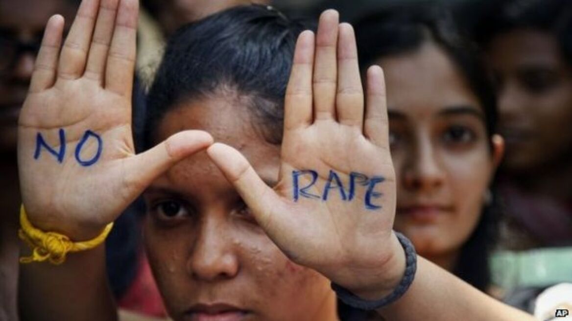 Ινδία: Ισόβια στα «τέρατα» που βίασαν και άφησαν έγκυο τη 10χρονη