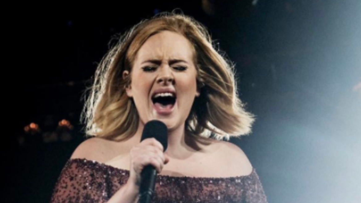 Adele, μόνο σε σένα θα πρότειναν 1.000.000 ευρώ και θα έλεγες “όχι”
