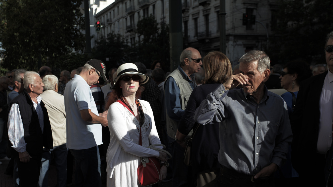 Πετρόπουλος: Το 9,5% των συνταξιούχων παίρνει διπλές ή τριπλές συντάξεις