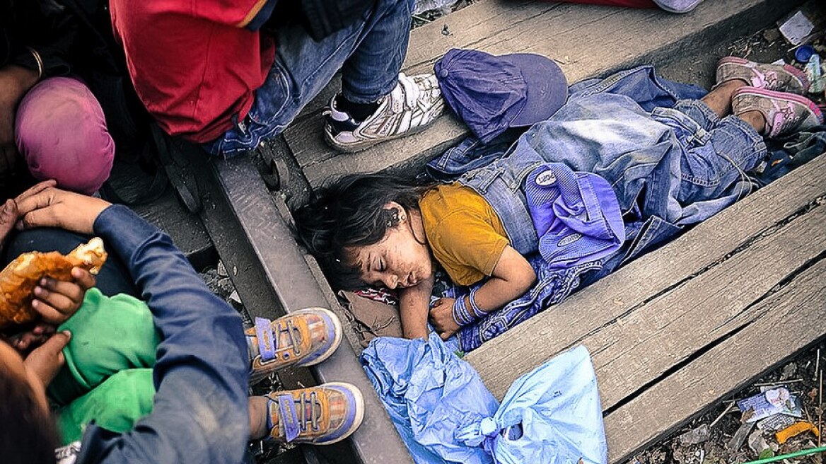 Der Tagesspiegel: Οι 33.293 πρόσφυγες που πέθαναν στο ταξίδι για το «φρούριο της Ευρώπης» με όνομα και επώνυμο