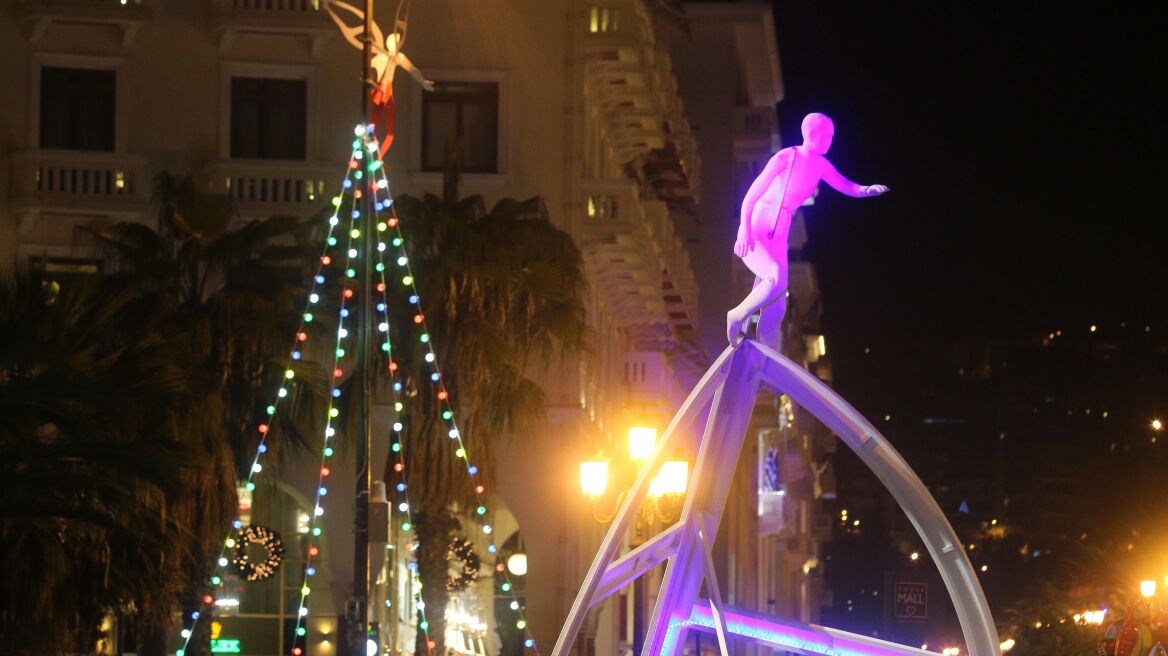 Θεσσαλονίκη: Με οριακή πλειοψηφία και καβγάδες το πράσινο φως στις χριστουγεννιάτικες εκδηλώσεις