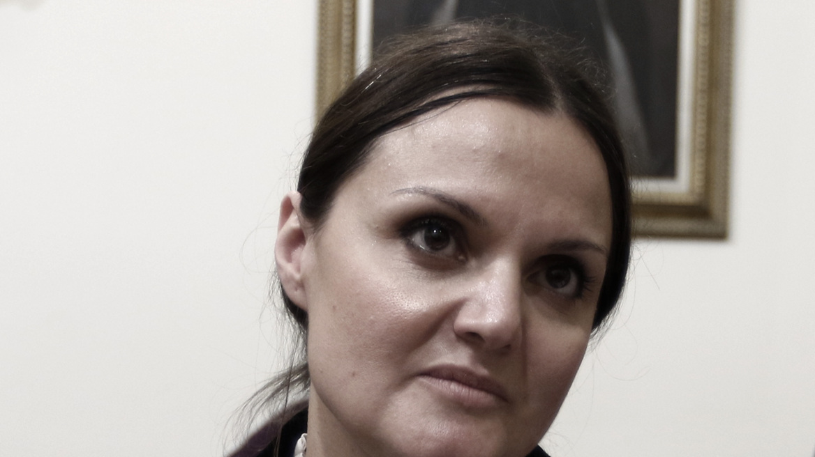 Διευθύντρια του ΚΕΕΛΠΝΟ καταγγέλλει πιέσεις Πολάκη για να κατατεθούν ψευδή στοιχεία για τον Άδωνι Γεωργιάδη