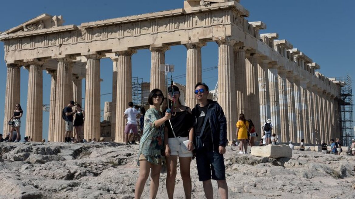 Tourism in Athens: Hotel capacity up, tourist satisfaction down
