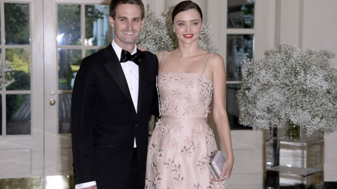 Aussie model Miranda Kerr and Snapchat founder husband Evan Spiegel expecting baby