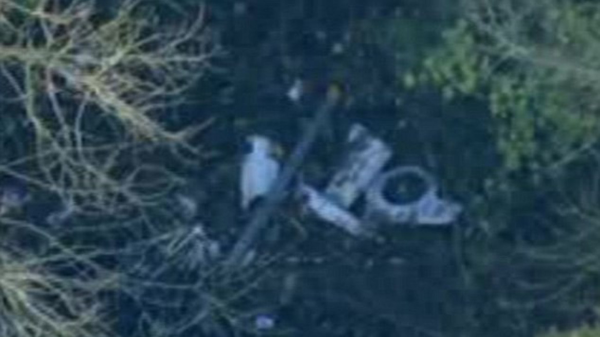 Αεροπλάνο συγκρούστηκε με ελικόπτερο στη Βρετανία - Φόβοι για τέσσερις νεκρούς