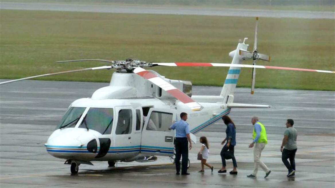 Περιπέτεια στον αέρα για τον πρόεδρο της Αργεντινής: Έκανε αναγκαστική προσγείωση το ελικόπτερό του