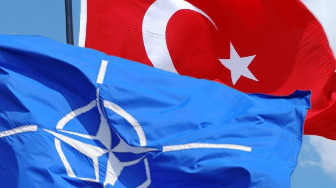 Επικεφαλής σύμβουλος Ερντογάν: Να επανεξετάσουμε την συμμετοχή μας στο ΝΑΤΟ
