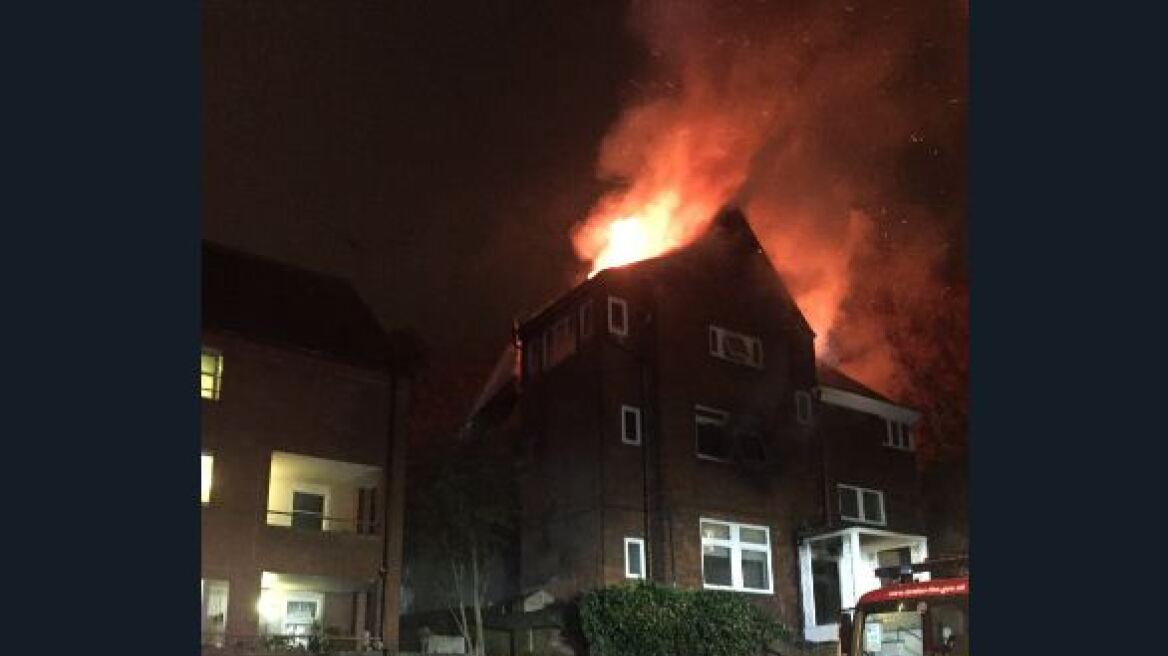 Μία νεκρή από την μεγάλη πυρκαγιά σε συγκρότημα διαμερισμάτων στο βόρειο Λονδίνο
