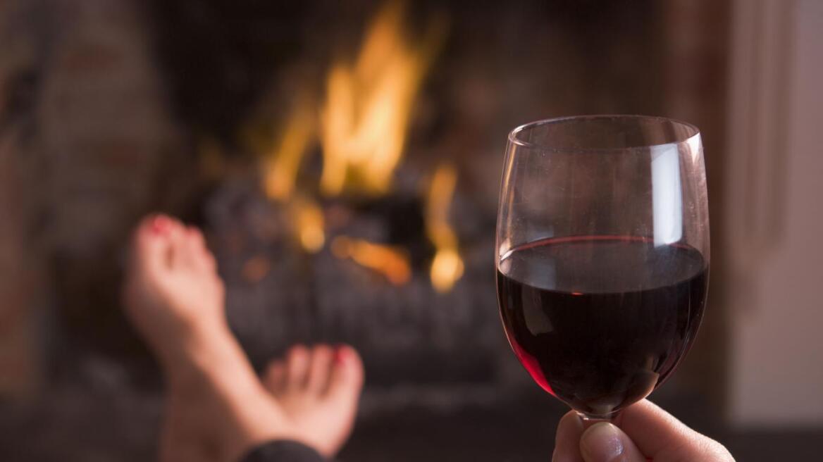 Κάθε ποτό προκαλεί διαφορετικό συναίσθημα: Για να χαλαρώσετε, κόκκινο κρασί