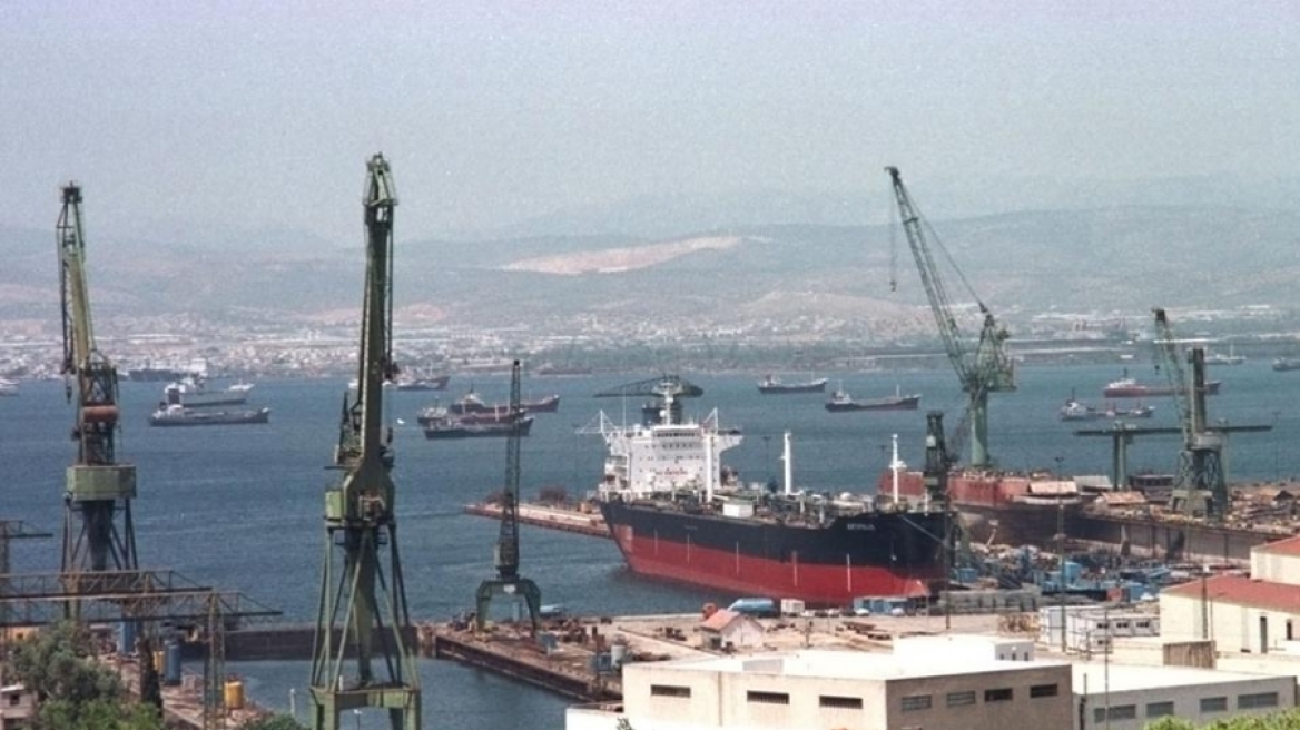 Περιπλέκεται η κόντρα του ελληνικού Δημοσίου με τα ναυπηγεία Σκαραμαγκά