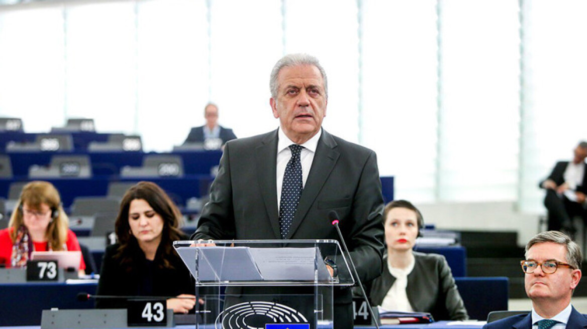 Avramopoulos: Schengen’s integrity is crucial