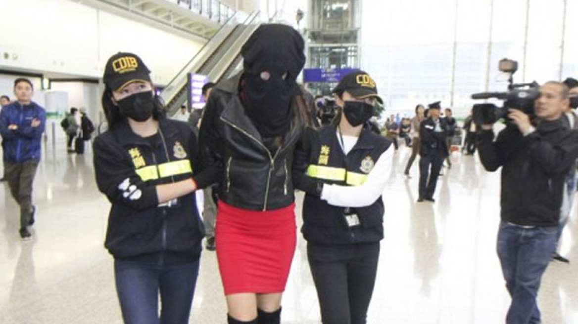 Χονγκ Κονγκ: Δικαστικός «Γολγοθάς» για την Ελληνίδα με την κοκαΐνη - Αγωνιούν οι δικοί της