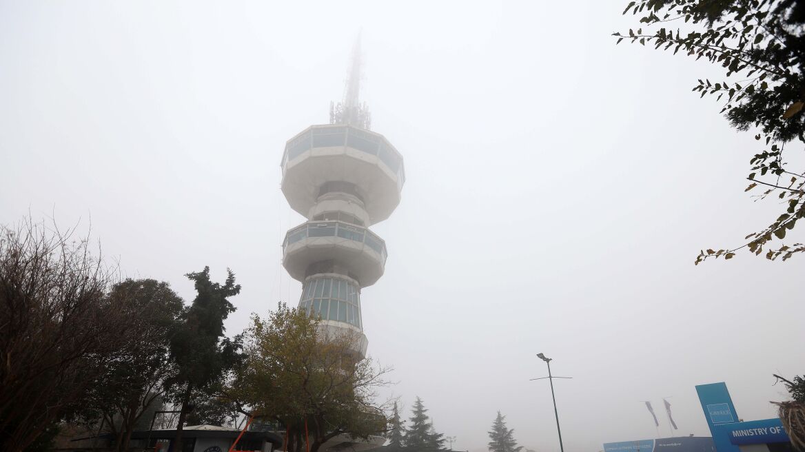 Φωτογραφίες: Η πυκνή ομίχλη που σκέπασε τη Θεσσαλονίκη 