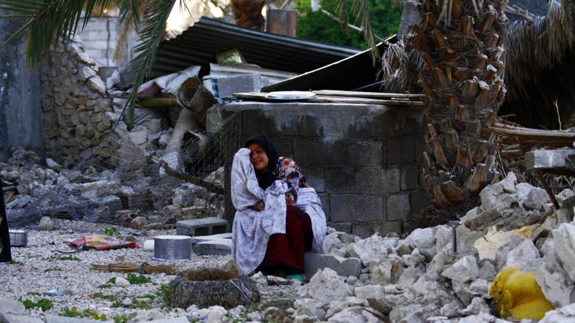 Ιράν: Στους 483 οι νεκροί από τον φονικό σεισμό των 7,3 Ρίχτερ
