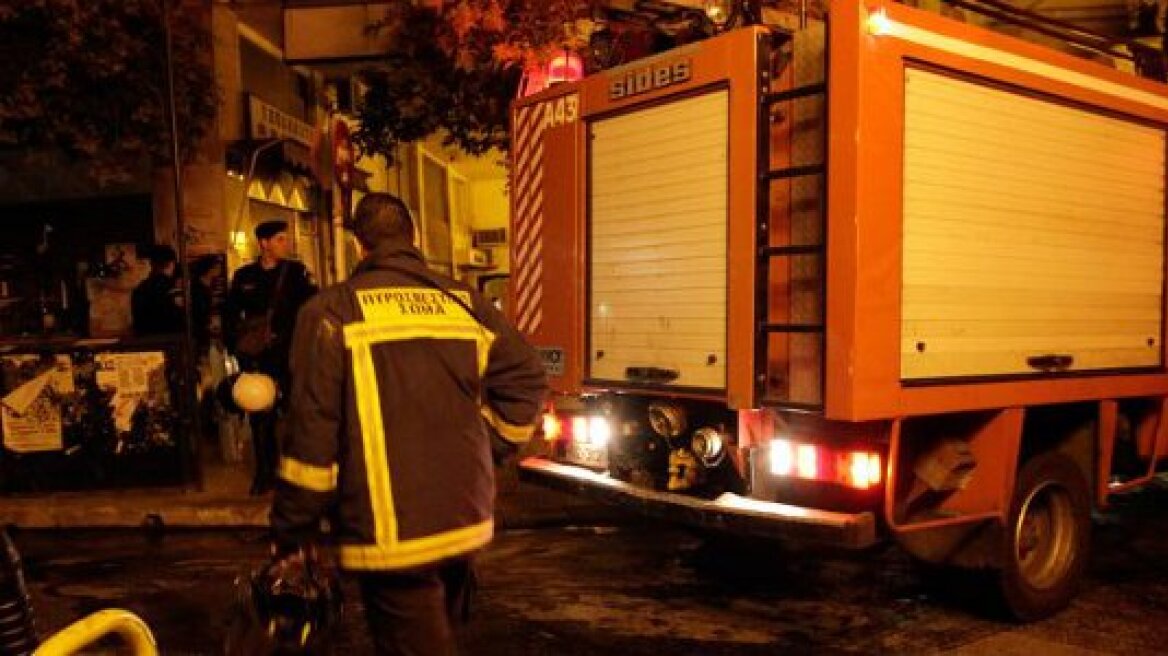 Νεκρός νεαρός άντρας από πυρκαγιά σε διαμέρισμα στην Αγία Βαρβάρα 