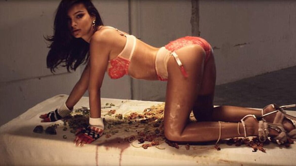 Emily Ratajkowski “playing” with…her food! (SPICY VIDEO-PHOTOS)