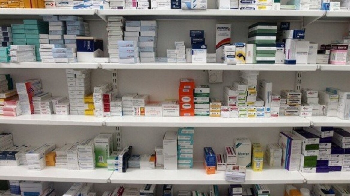 «Τραβούν το σχοινί» για τις τιμές στα φάρμακα οι θεσμοί