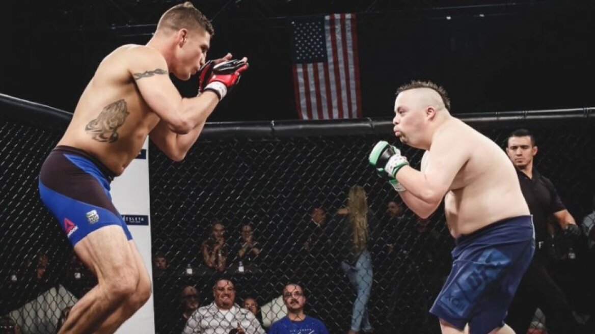 Watch MMA fighter fight huge fan suffering from Down Syndrome in emotional match (video)
