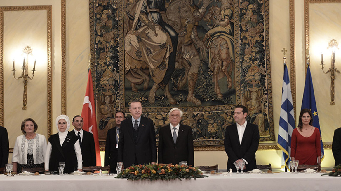 Παυλόπουλος: Μας ενώνουν περισσότερα απ' όσα μας χωρίζουν - Ερντογάν: Τούρκοι επενδύουν στην Ελλάδα