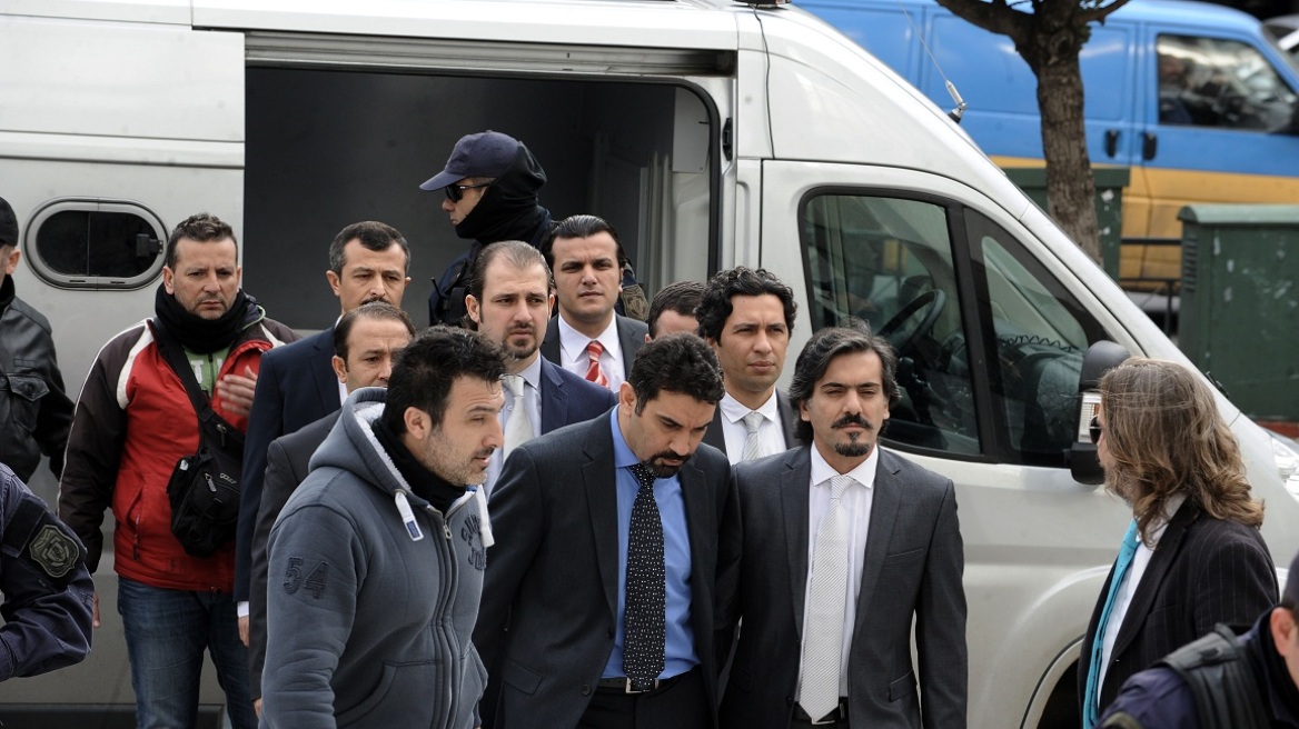 Διοικητικοί δικαστές προς Ερντογάν: Καμία παρέμβαση για το θέμα των 8 αξιωματικών