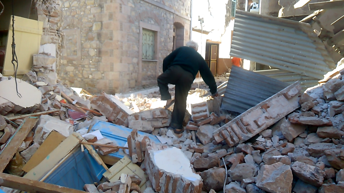 Ζητούν από τους σεισμοπαθείς της Λέσβου να πληρώσουν ΕΝΦΙΑ για τα μπάζα από τα πεσμένα σπίτια τους! 
