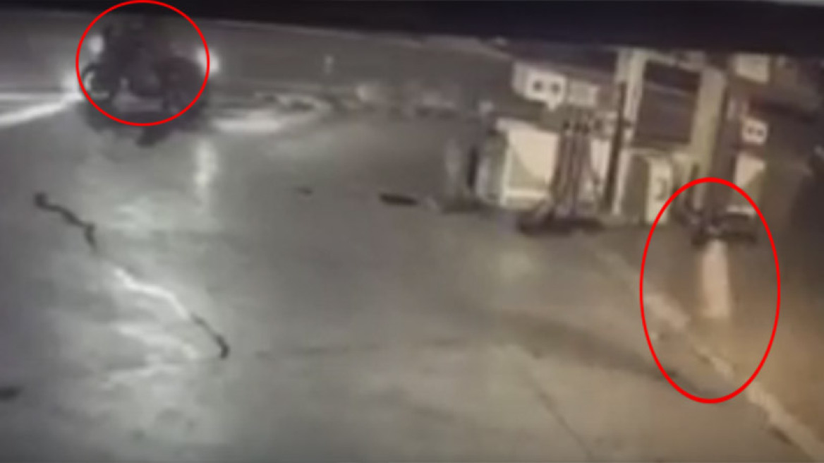 Βίντεο: Δείτε τους δράστες να τοποθετούν τα εκρηκτικά στο βενζινάδικο στην Ανάβυσσο