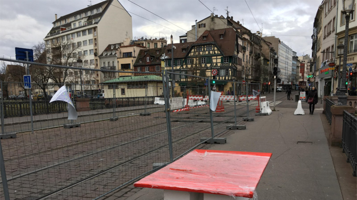 Φωτογραφίες: Φρούριο το Στρασβούργο υπό το φόβο τρομοκρατικού χτυπήματος