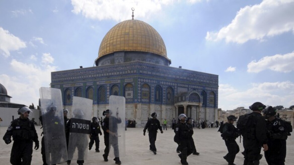 Ισραηλινοί έποικοι προσπάθησαν να διαβάσουν το Ταλμούδ στο παλαιστινιακό τζαμί Αλ-Άκσα