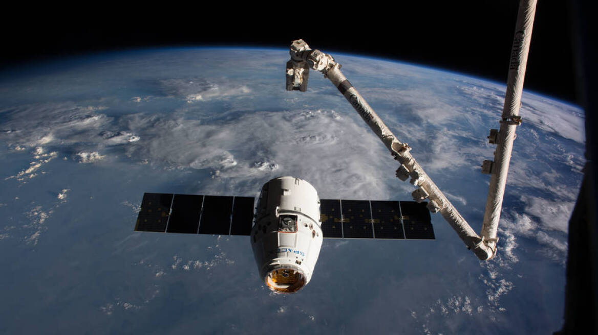Για δεύτερη φορά στον Διεθνή Διαστημικό Σταθμό η κάψουλα Dragon του Ελον Μασκ