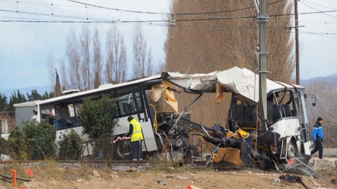 Γαλλία: Στους έξι ο αριθμός των νεκρών από τη σύγκρουση σχολικού λεωφορείου με αμαξοστοιχία