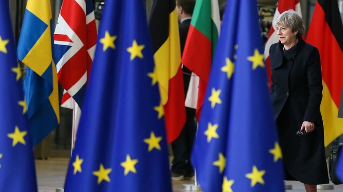 Brexit: Μεταβατική περίοδο μέχρι 31.12.2020 θέλει η ΕΕ