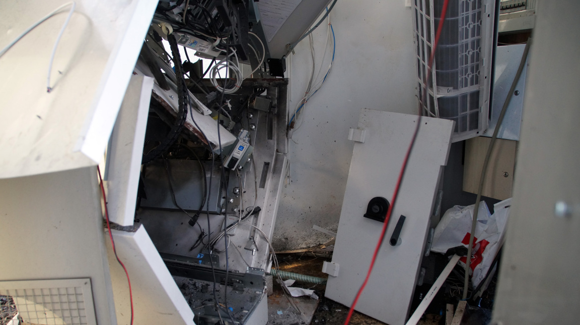 Έκρηξη σε ΑΤΜ στα Άνω Λιόσια, έξω από το αμαξοστάσιο του ΟΑΣΑ