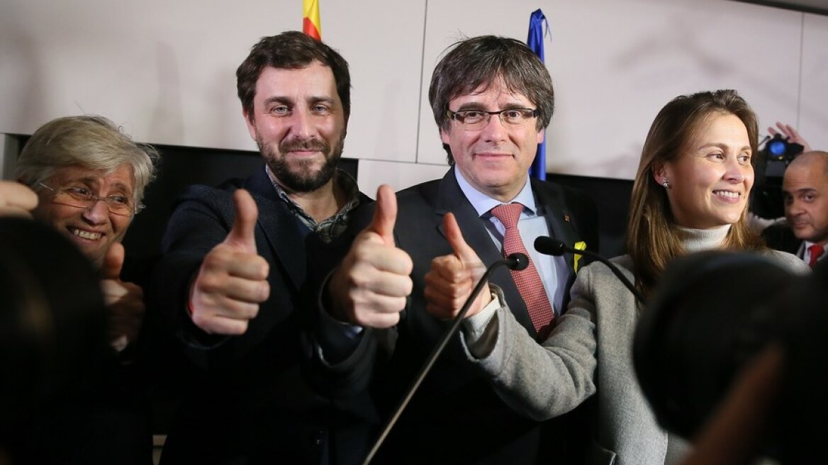 Καταλονία: Κέρδισαν οι αυτονομιστές του Πουτζδεμόν - Πλήγμα για τον Ραχόι