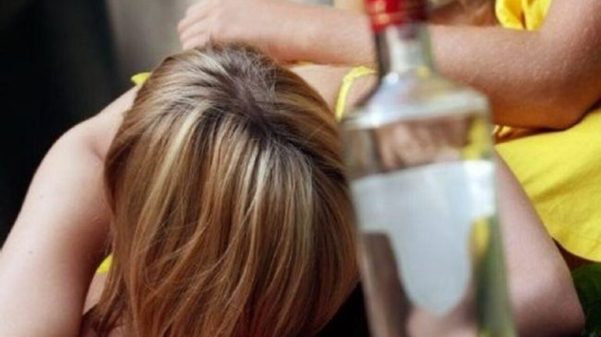 Κρήτη: Ανήλικη στο νοσοκομείο μετά από υπερβολική κατανάλωση αλκοόλ