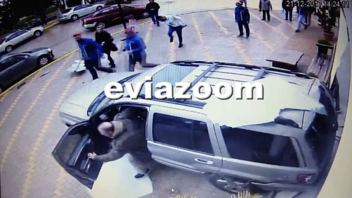 Βίντεο: Αυτοκίνητο «μπούκαρε» με την όπισθεν σε κατάστημα στα Ψαχνά!