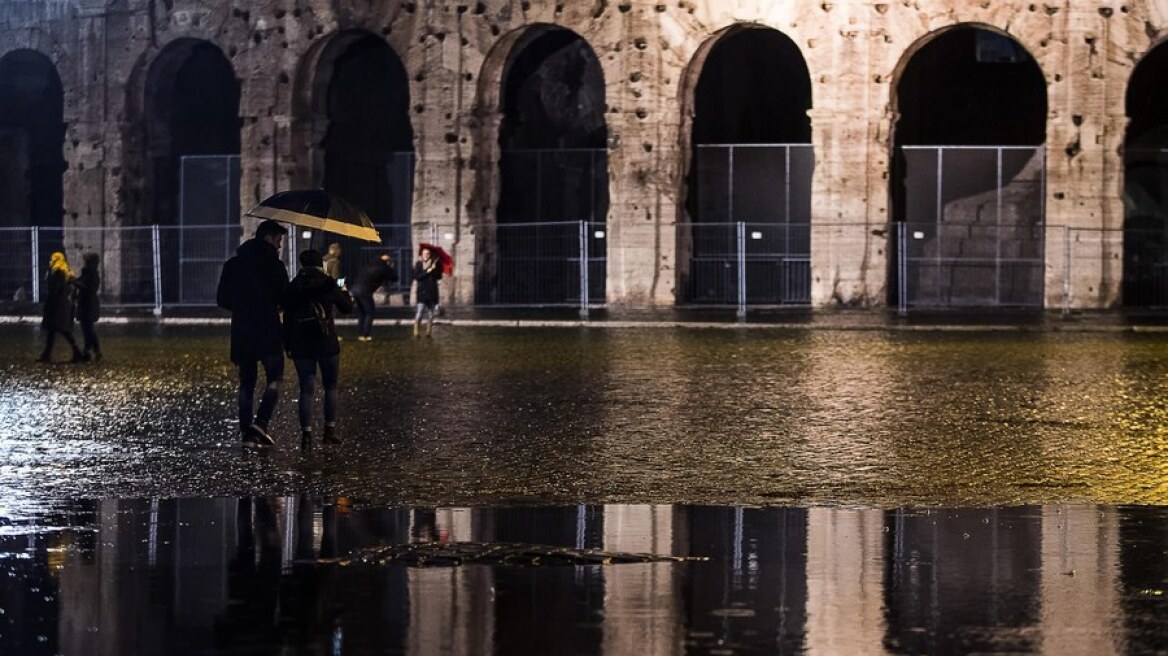 Ιταλία: Η σφοδρή κακοκαιρία έκανε την Ρώμη... Βενετία!