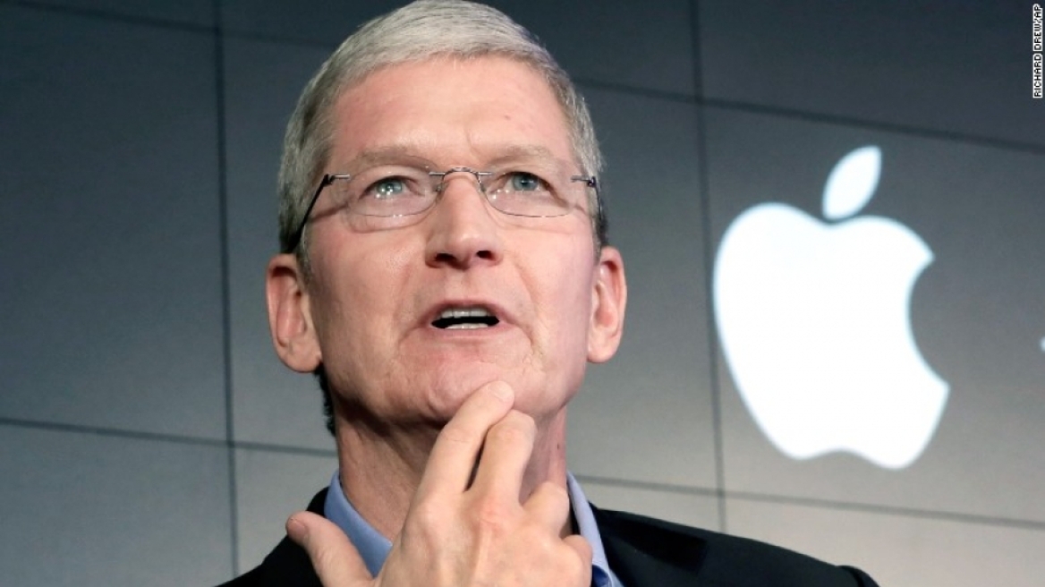 Ο Cook της Apple αύξησε κατά 74% το ετήσιο μπόνους του