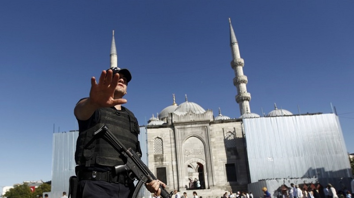 Τουρκία: Νυχτερινές επιδρομές της αντιτρομοκρατικής - Υπό κράτηση 20 ύποπτοι για συμμετοχή στο ISIS