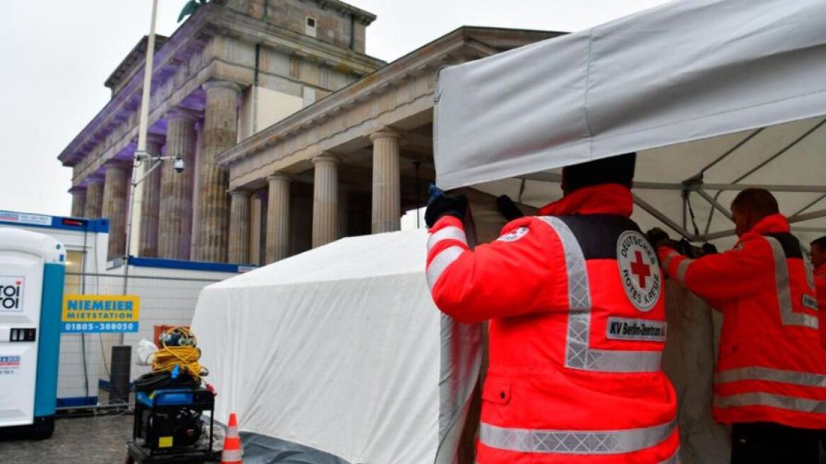 Βερολίνο: Πρωτοχρονιά... με ασφαλείς ζώνες για τις γυναίκες και τον Ερυθρό Σταυρό